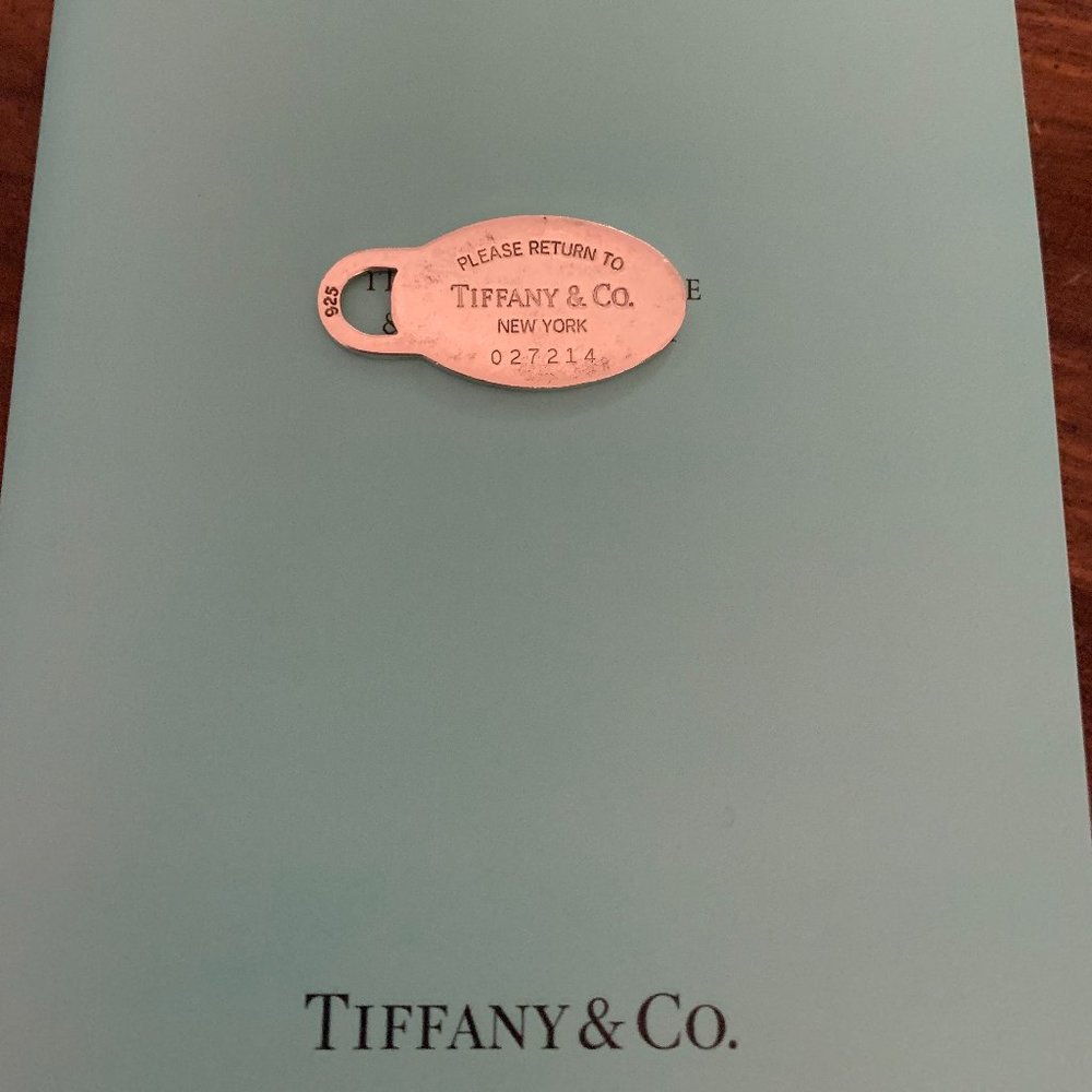 Tiffany & Co. Return To Tiffany  Sliver Oval Tag Necklace Pendant
